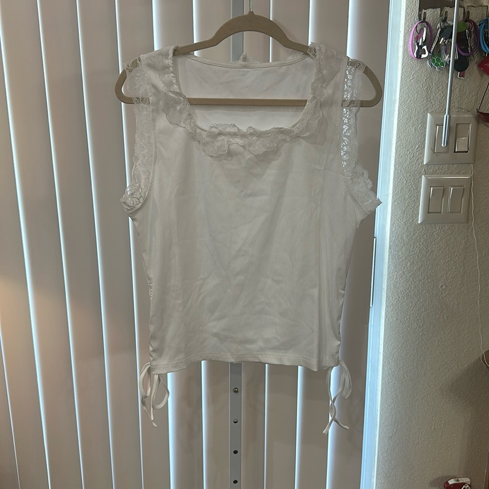 Elegant White Lace Trimmed Women's Top